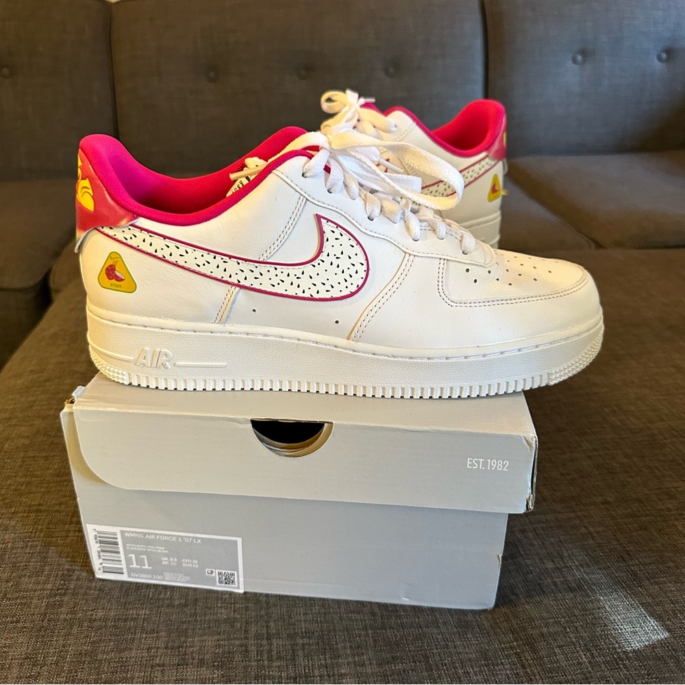 NWT- Nike Air Force 1 '07 sneakers in Dragonfruit, W11 M9.5, rare color way!